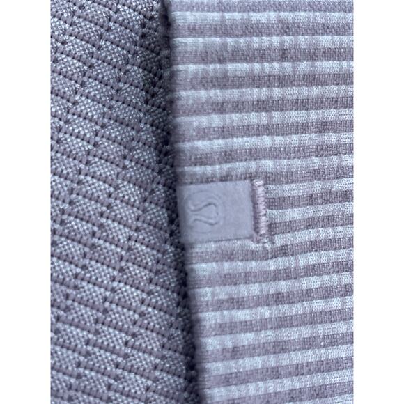 Lululemon Rest Less Pullover in the Bubble Dot Violet Verbena Chrome size 8 - Picture 3 of 5